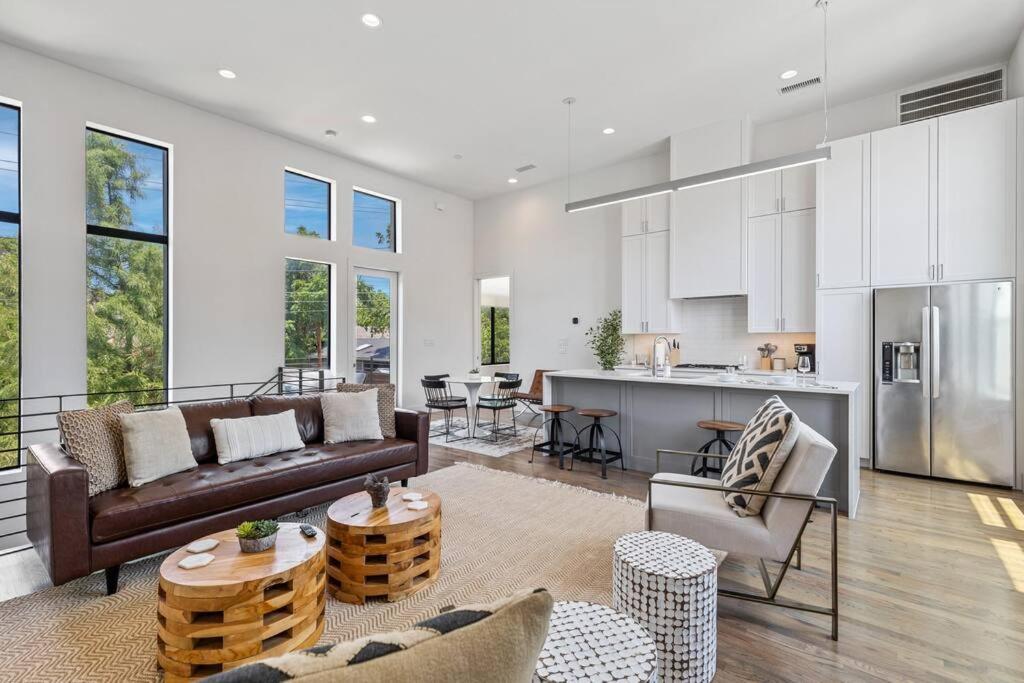 Beautiful Perfectly Located Luxury 2 Bed Townhome Dallas Exterior foto